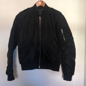 Aritzia Talula Bomber M
